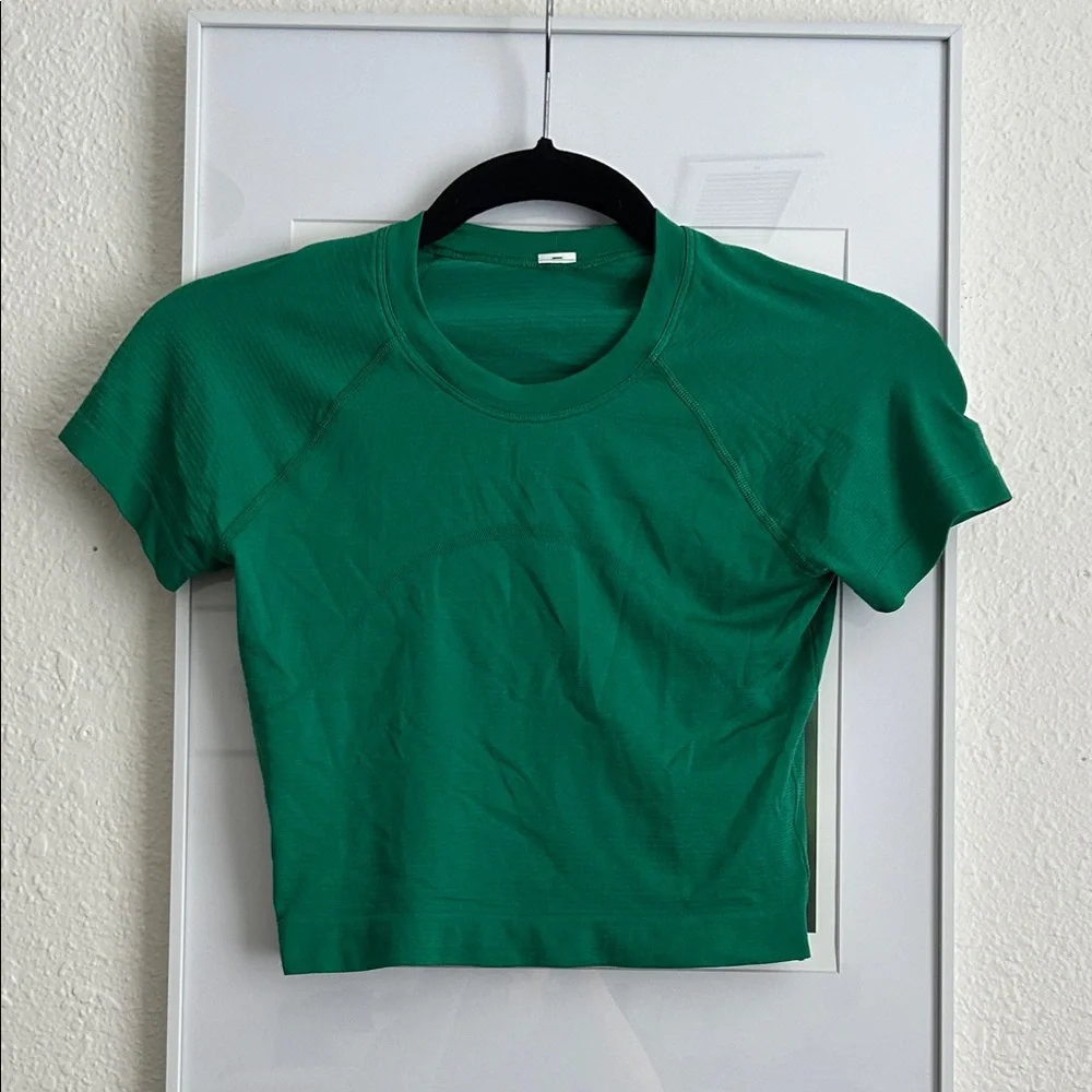 LuluLemon Swiftly Tech Green Short Sleeve Top - Picture 1 of 2